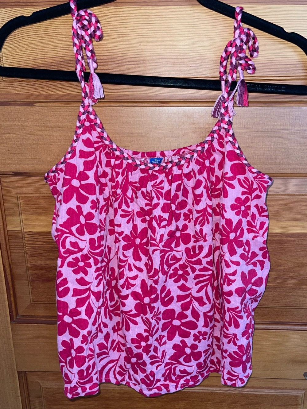 Old Navy Pink & Hot Pink Floral Tie-Shoulder Camisole - EUC - XL